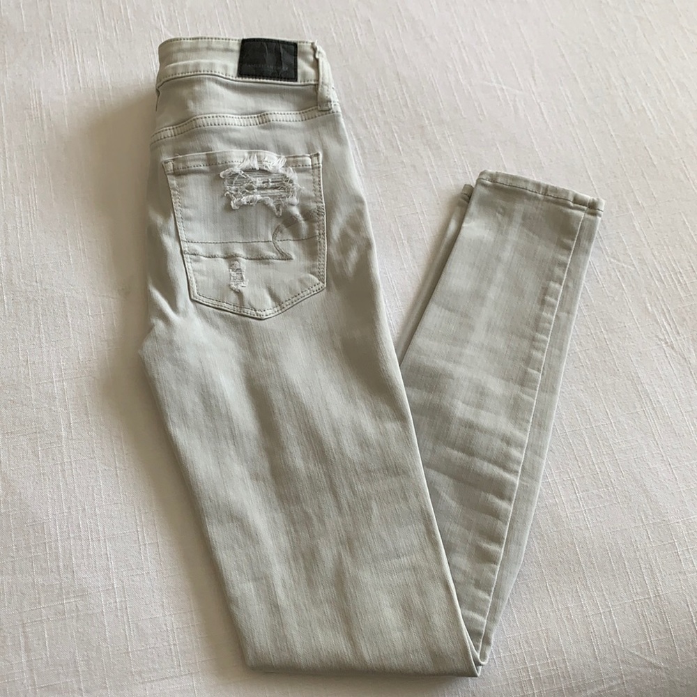 Light gray jeggings